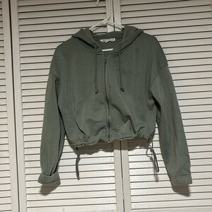 Cropped Hoodie